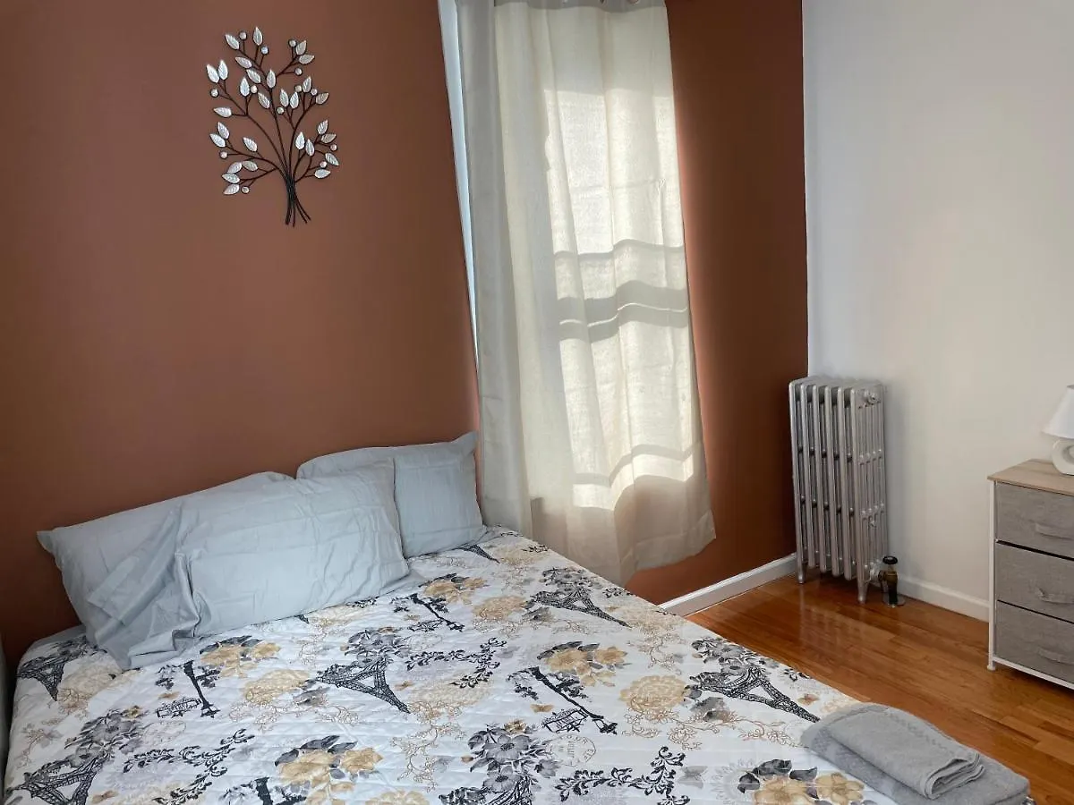 Beautiful Finished Apartment With Lots Of Space & Privacy New York