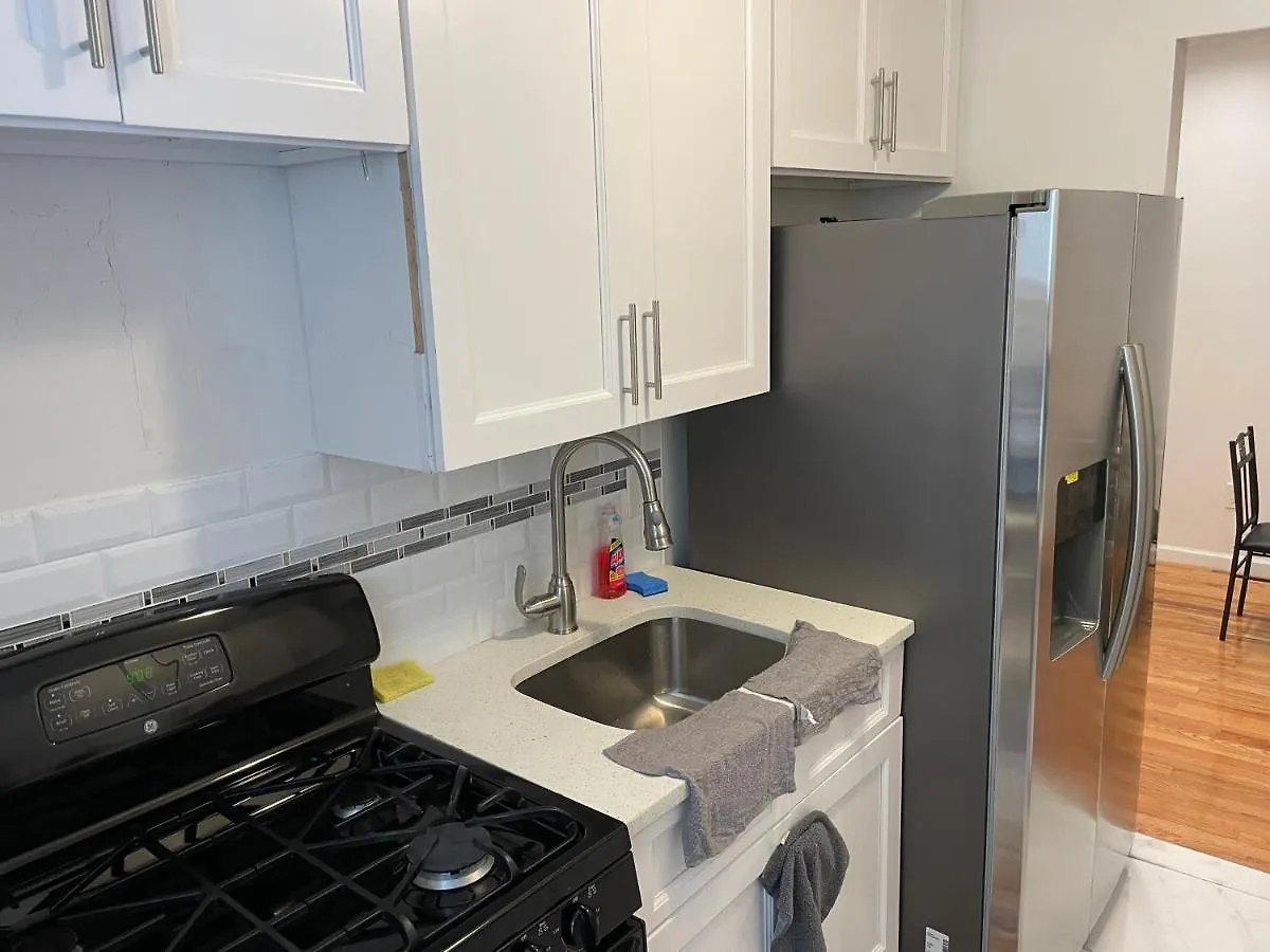 Beautiful Finished Apartment With Lots Of Space & Privacy New York