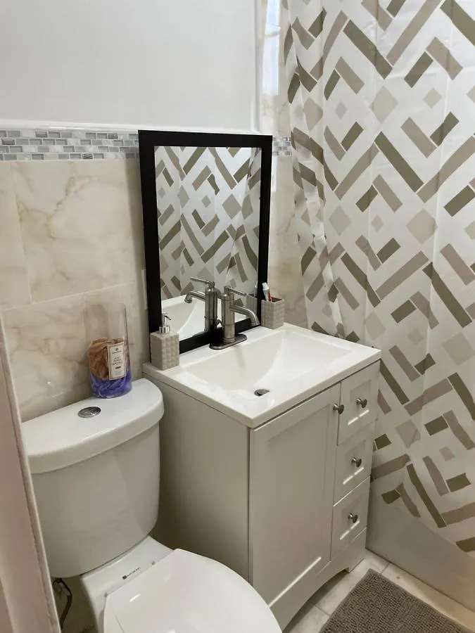 Beautiful Finished Apartment With Lots Of Space & Privacy New York 0*,